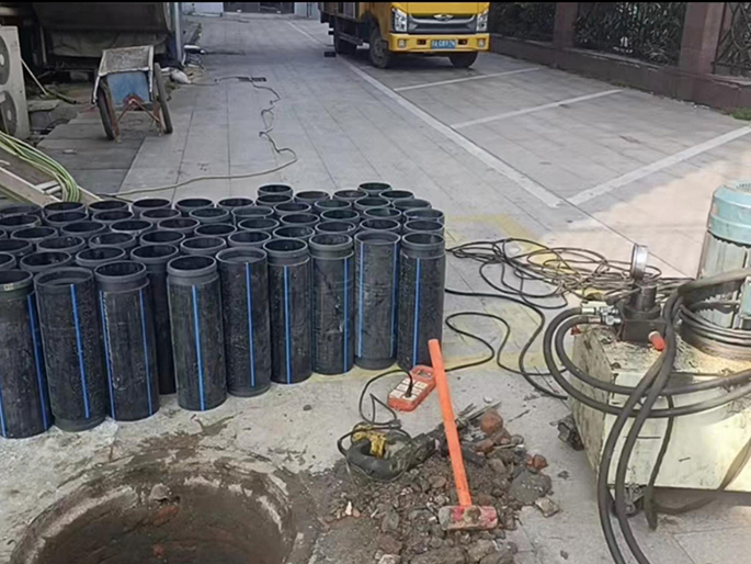 庆安PE置换管厂家 DN315置换管 非开挖管短管置换